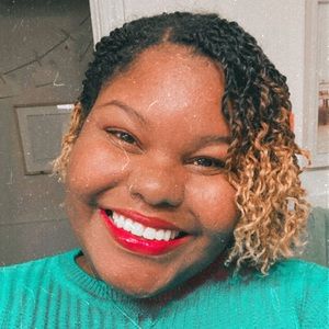 Meet your Posher, Miriam